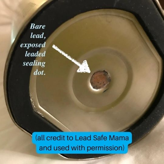 What the lead seal looks like in another similar bottle